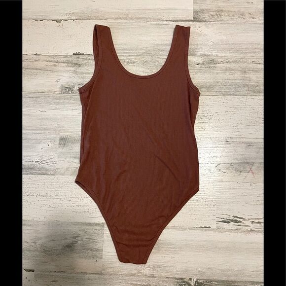 Brown Ribbed Bodysuit XS - Picture 2 of 3
